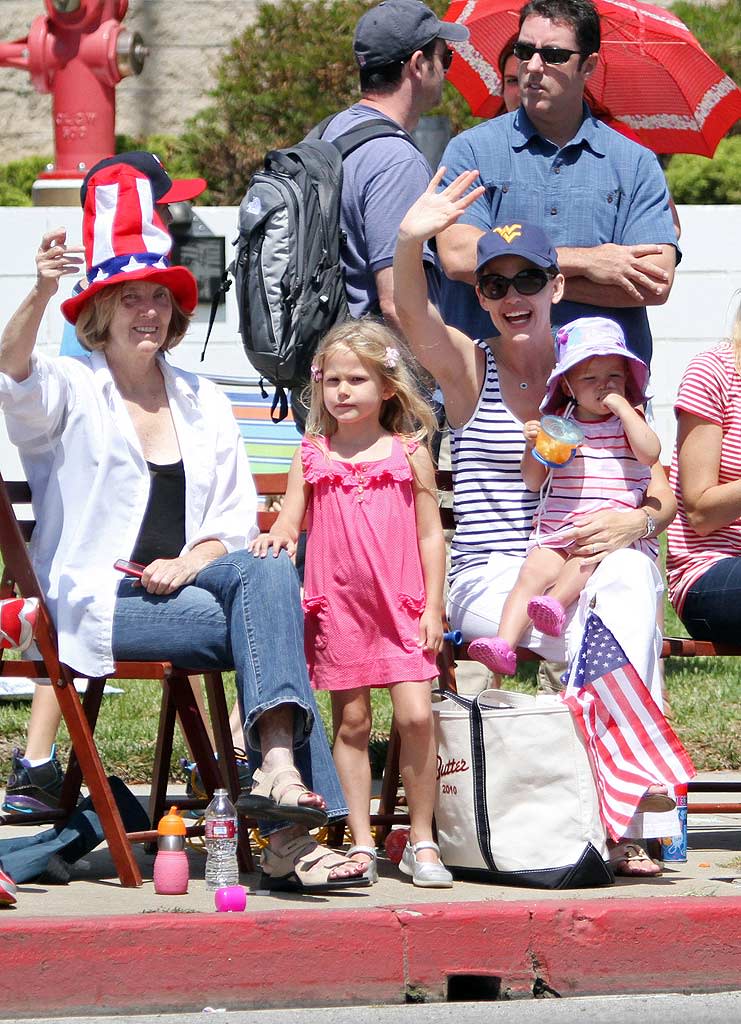 Garner Jennifer Fourth Of July