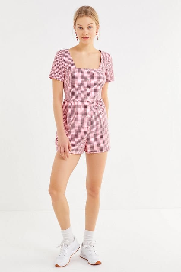 <strong><a href="https://fave.co/2UtTkyq" target="_blank" rel="noopener noreferrer">Find it for $69 at Urban Outfitters.</a></strong>