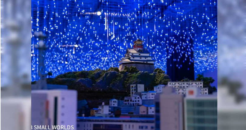 用微型模型呈現的日本夜景「Nightlife in Japan」。（圖／SMALL WORLDS提供）