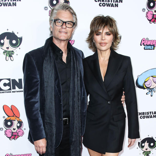 Harry Hamlin Feared He & Lisa Rinna Would Divorce Because Of 'RHOBH' –  Hollywood Life