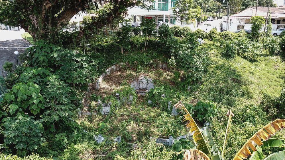 The site of Foo Teng Nyong’s grave is pictured near Jalan Bunga Telang in Penang March 2, 2022. — Picture by Sayuti Zainudin