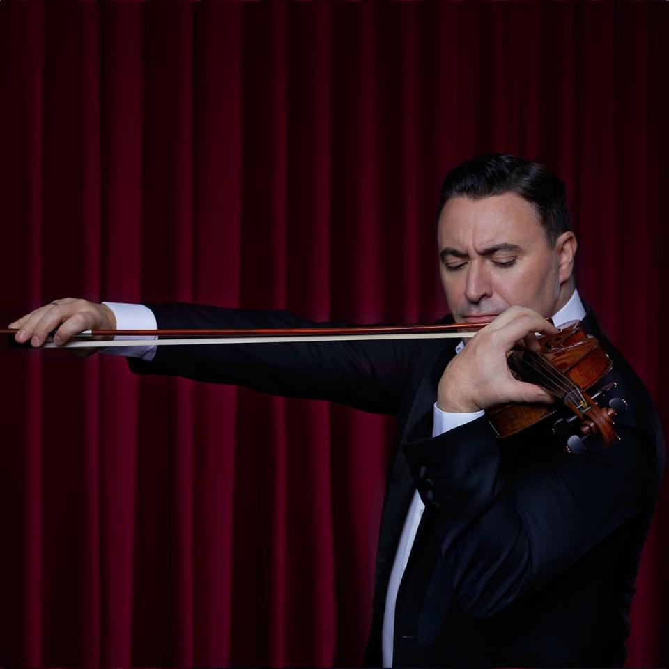 Maxim Vengerov performs in Worcester Oct. 21, a day before playing at Carnegie Hall.