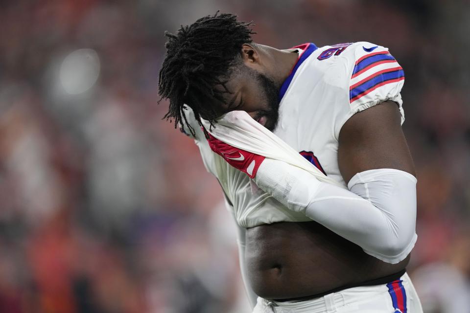 CINCINNATI, OHIO - JANUARY 02: Shaq Lawson #90 of the Buffalo Bills reacts after teammate Damar Hamlin #3 was injured against the Cincinnati Bengals during the first quarter at Paycor Stadium on January 02, 2023 in Cincinnati, Ohio. (Photo by Dylan Buell/Getty Images)