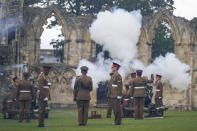 <p>YORK, ENGLAND - SEPTEMBER 09: Three 105mm Light Guns from 3/29 Battery, 4th Regiment Royal Artillery fire a 96 round gun salute at 1pm in tribute to the late Queen Elizabeth II on September 09, 2022 in York, England. Elizabeth Alexandra Mary Windsor was born in Bruton Street, Mayfair, London on 21 April 1926. She married Prince Philip in 1947 and acceded the throne of the United Kingdom and Commonwealth on 6 February 1952 after the death of her Father, King George VI. Queen Elizabeth II died at Balmoral Castle in Scotland on September 8, 2022, and is succeeded by her eldest son, King Charles III. (Photo by Ian Forsyth/Getty Images)</p> 