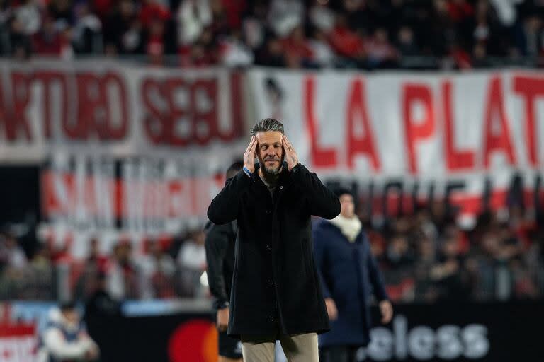 Martín Demichelis hace oídos sordos al repudio de los hinchas de River; esta vez eludió el tema frente a los periodistas.