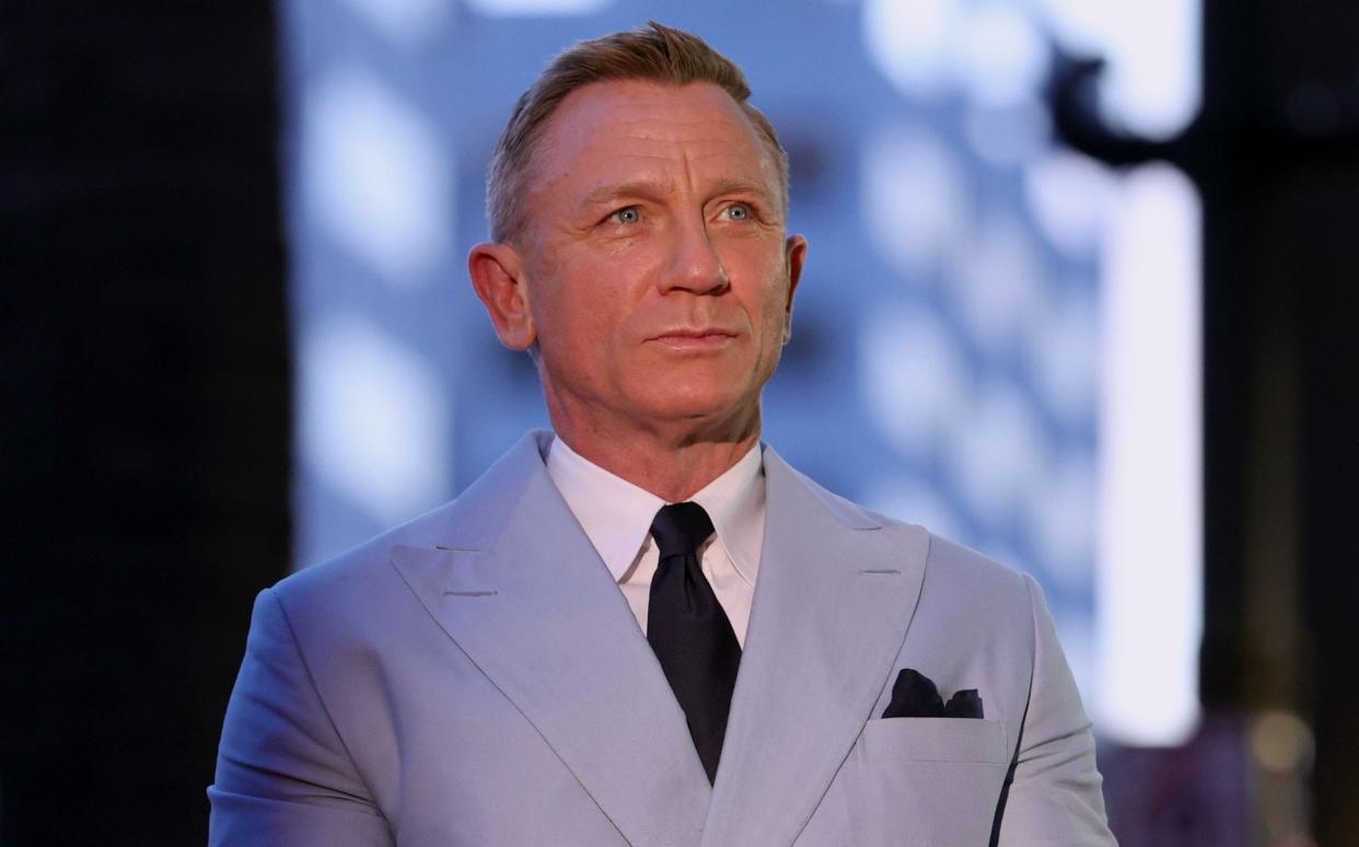 Daniel Craig attends the Hollywood Walk of Fame Star Ceremony - Rich Fury 