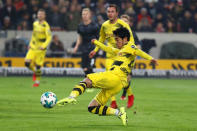 Soccer Football - Bundesliga - VfB Stuttgart vs Borussia Dortmund - Mercedes-Benz Arena, Stuttgart, Germany - November 17, 2017 Borussia Dortmund’s Shinji Kagawa in action REUTERS/Kai Pfaffenbach