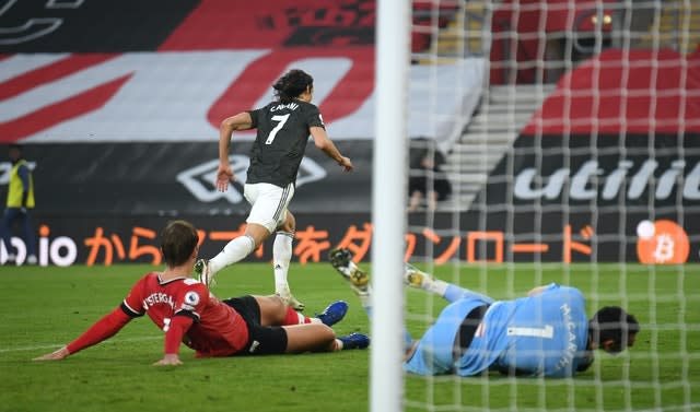 Cavani's injury-time header secured the three points for Man Utd.