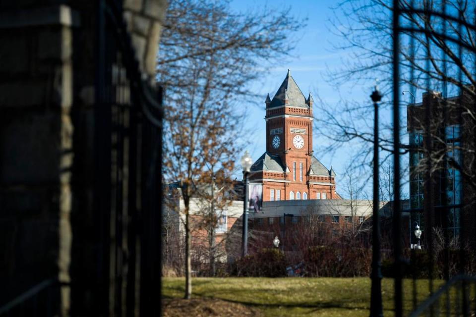 Biddle Hall clock and bell tower at Johnson C. Smith University located at 100 Beatties Ford Road in Charlotte, N.C., Wednesday, Feb. 2, 2022. Several historically black universities around Charlotte received bomb threats this week. Alex Slitz/alslitz@charlotteobserver.com