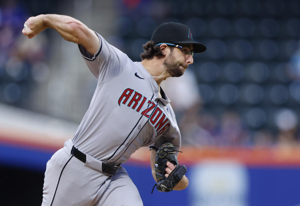 Arizona Diamondbacks' Zac Gallen pitches to a New York Mets batter during the first inning of a baseball game Thursday, May 30, 2024, in New York. (AP Photo/Noah K. Murray)