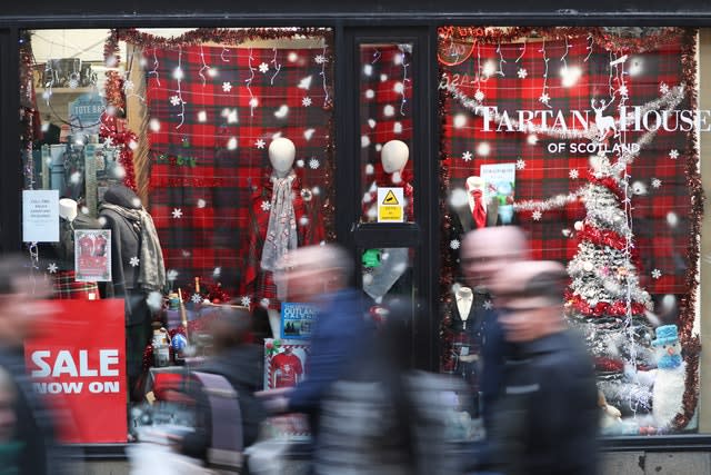 Shoppers on Buchanan Street, Glasgow