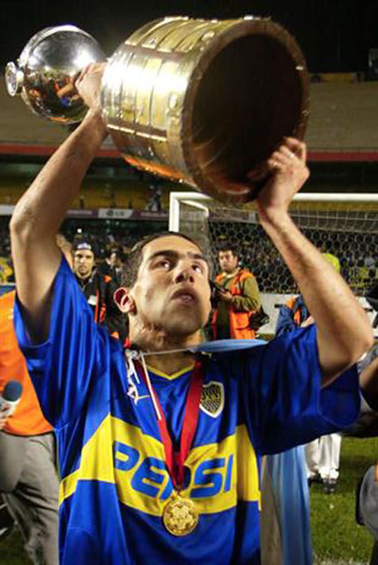 El primer título de Tevez con Boca fue la Copa Libertadores 2003