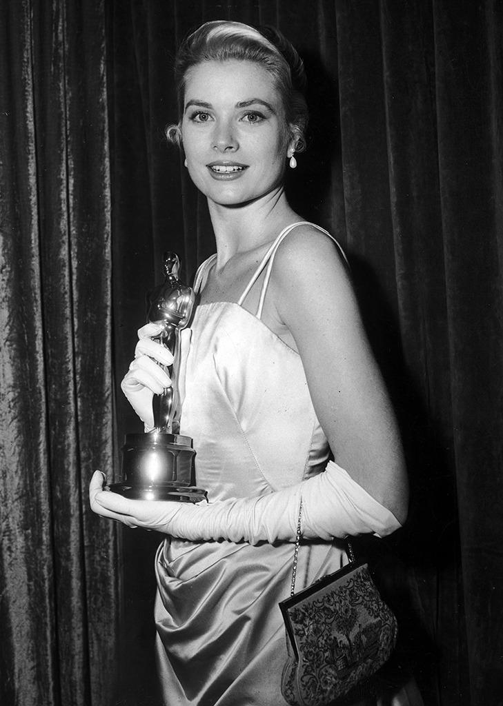 Grace Kelly wins Best Actress for 'The Country Girl’ (1955)