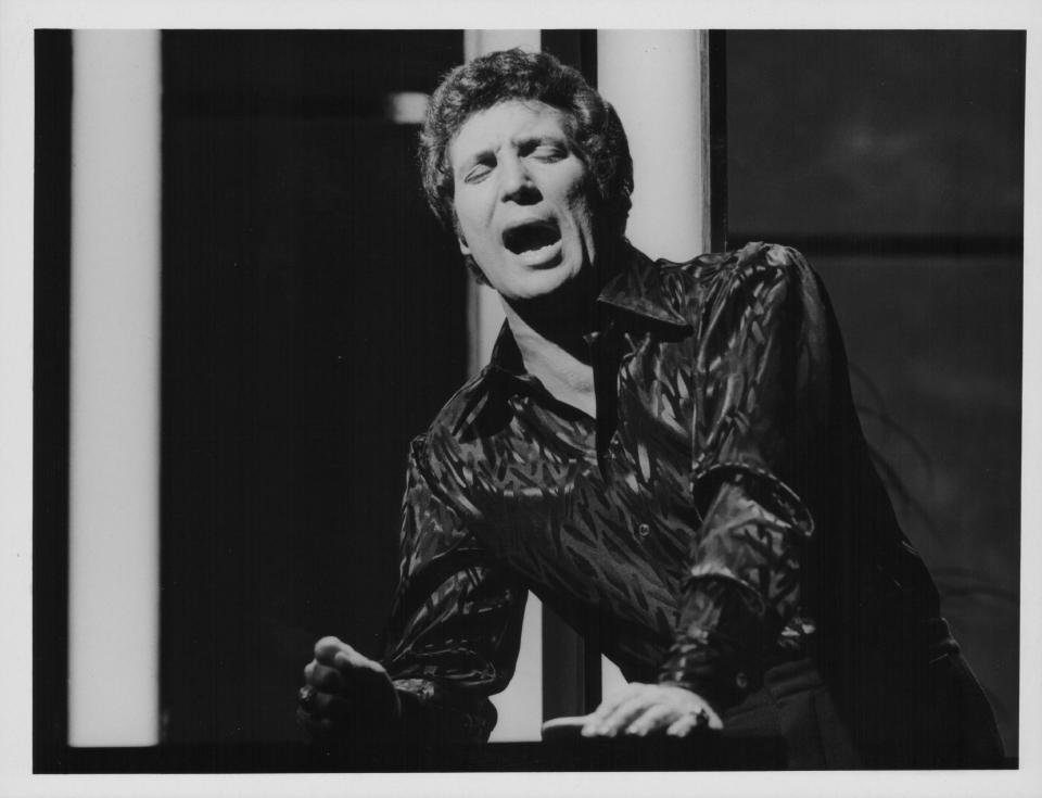 Welsh singer Tom Jones performing on stage, circa 1965-1975. (Photo by Archive Photos/Getty Images)