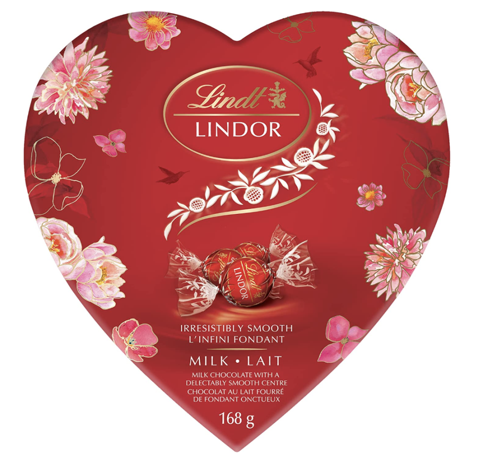 Lindt Lindor Amour Milk Chocolate Truffles Box (photo via Amazon)