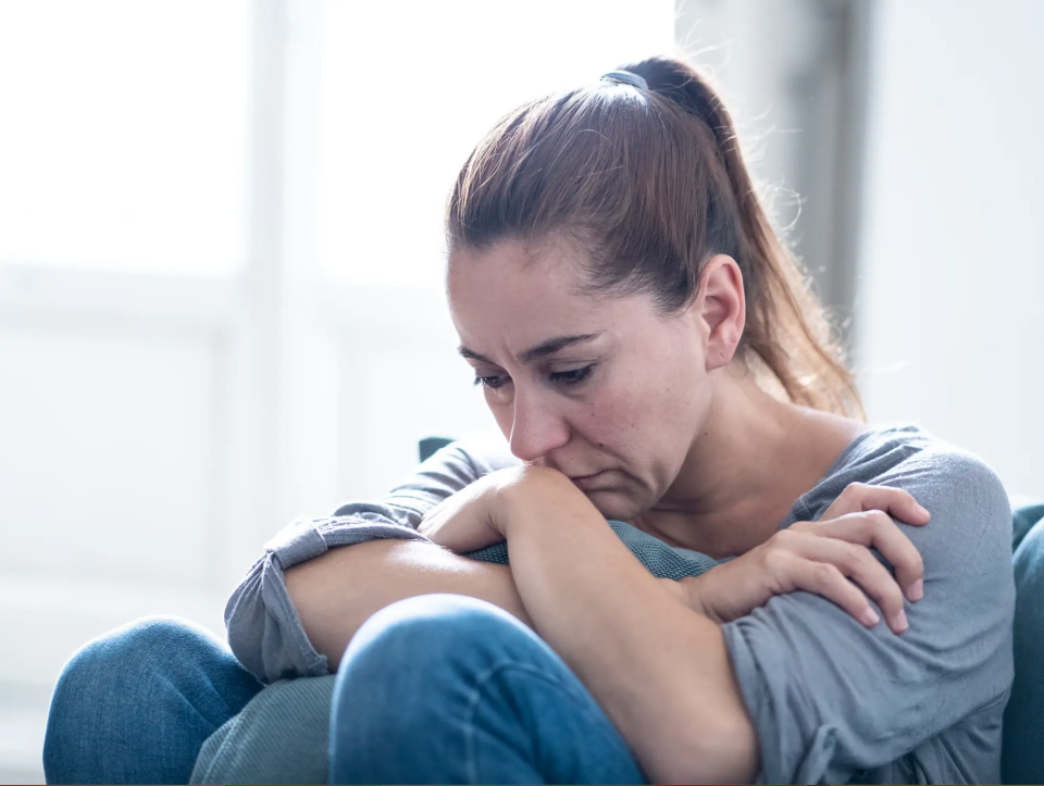 Eine neue Studie zeigt, dass Einsamkeit das Risiko für Herzerkrankungen bei Diabetikern stärker erhöht als Ernährung, Bewegung, Rauchen oder Depressionen. - Copyright: Shutterstock