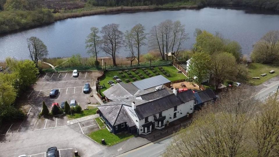 The Carriers Inn is by Hatchmere Lake