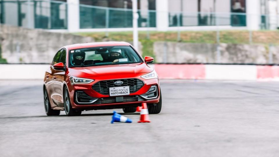 小改款Focus Hatchback只能在繞錐關卡上體驗。(圖片來源/ Ford)