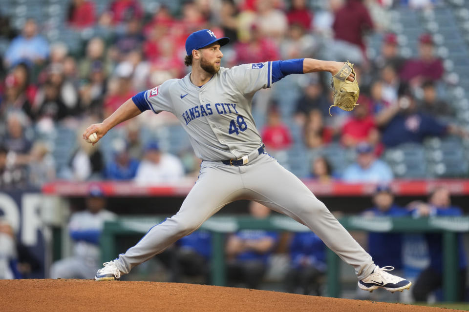 Kansas City Royals starting pitcher Alec Marsh throws during the first inning of a baseball game against the Los Angeles Angels in Anaheim, Calif., Friday, May 10, 2024. (AP Photo/Ashley Landis)