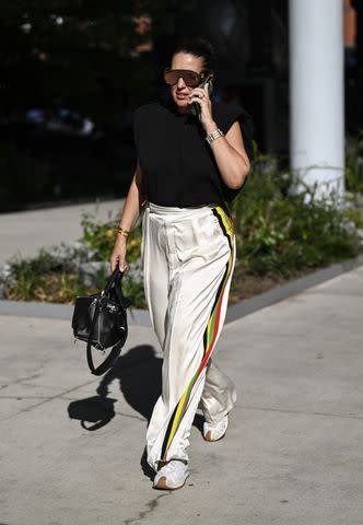 How to Wear Palazzo Pants When You Are an A or X Shape or are