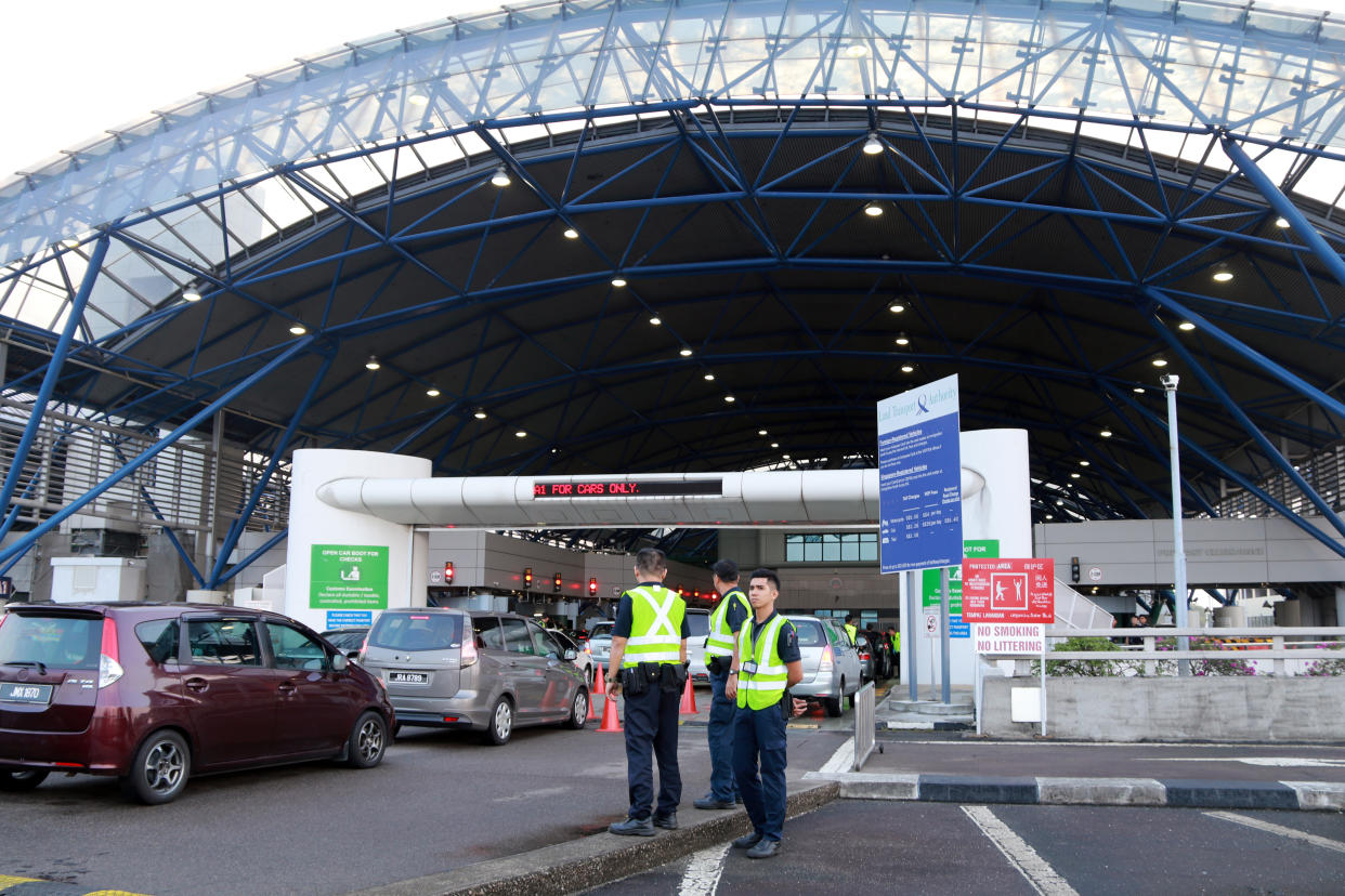 Vehicles passing through Tuas Checkpoint. (FILE PHOTO: Casandra Wong/Yahoo News Singapore)