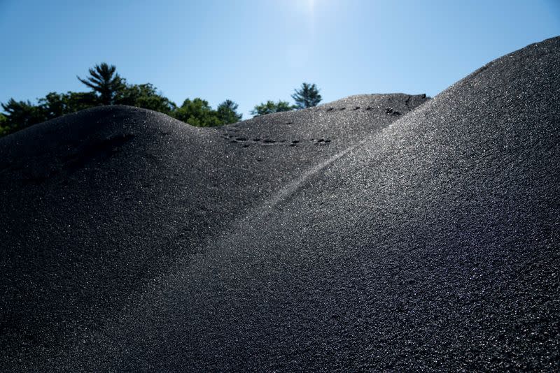 FILE PHOTO: In U.S. coal country, workers forgive Trump for failed revival