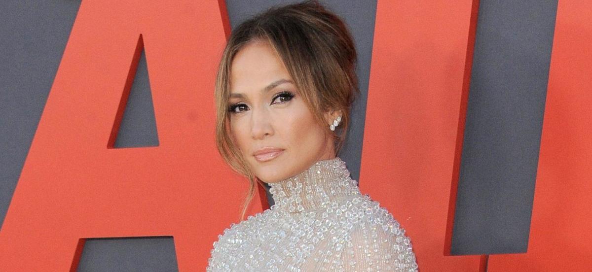 Jennifer Lopez Posts 'Triumph' Message And Nude Throwback Pic Amid Ben Affleck Divorce Rumors