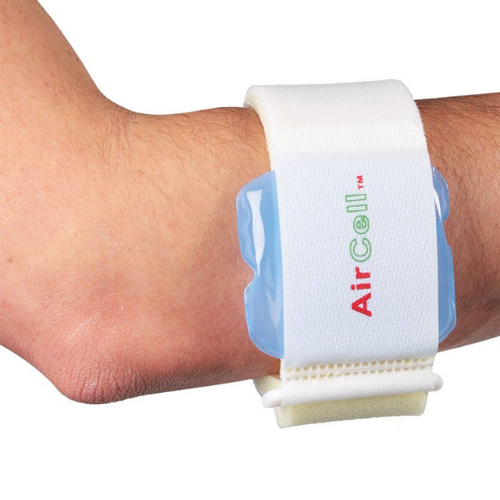 person wearing tourna aircell armband