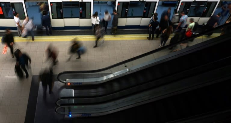 Metro drivers in Madrid have been ordered to provide a minimum service during their five-day strike