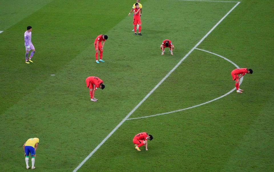 Players react at the end - AP Photo/Ariel Schalit