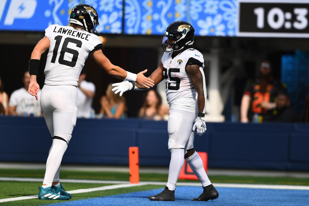 Trevor Lawrence-Travis Etienne: Do Jaguars Have Fantasy Value in Week 17?