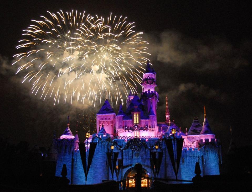 The latest Disney discount offerings for 2019 are out and they are better than ever. Book a trip with your family before these incredible deals expire