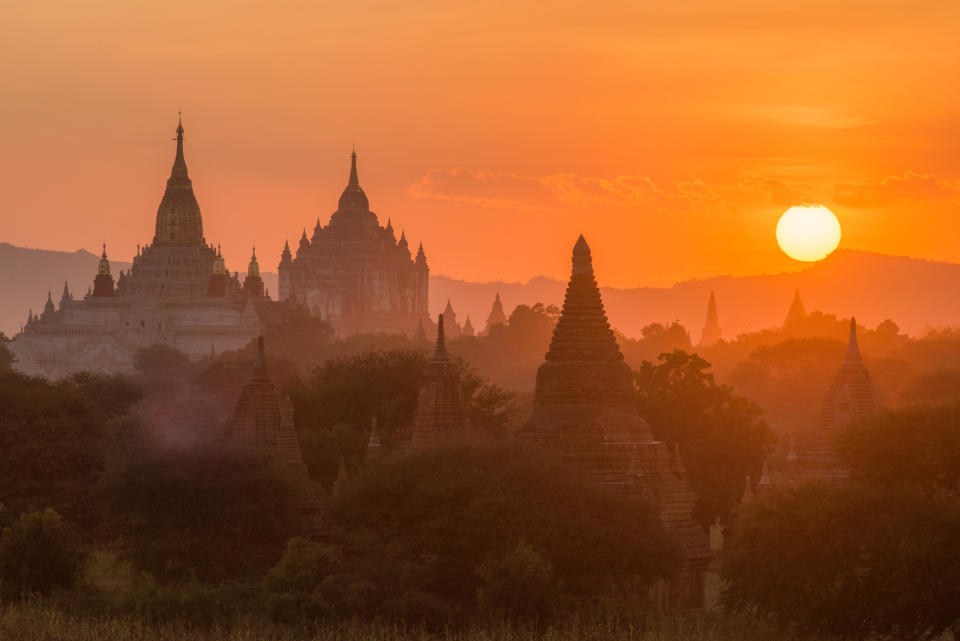 A sunset in Bagan