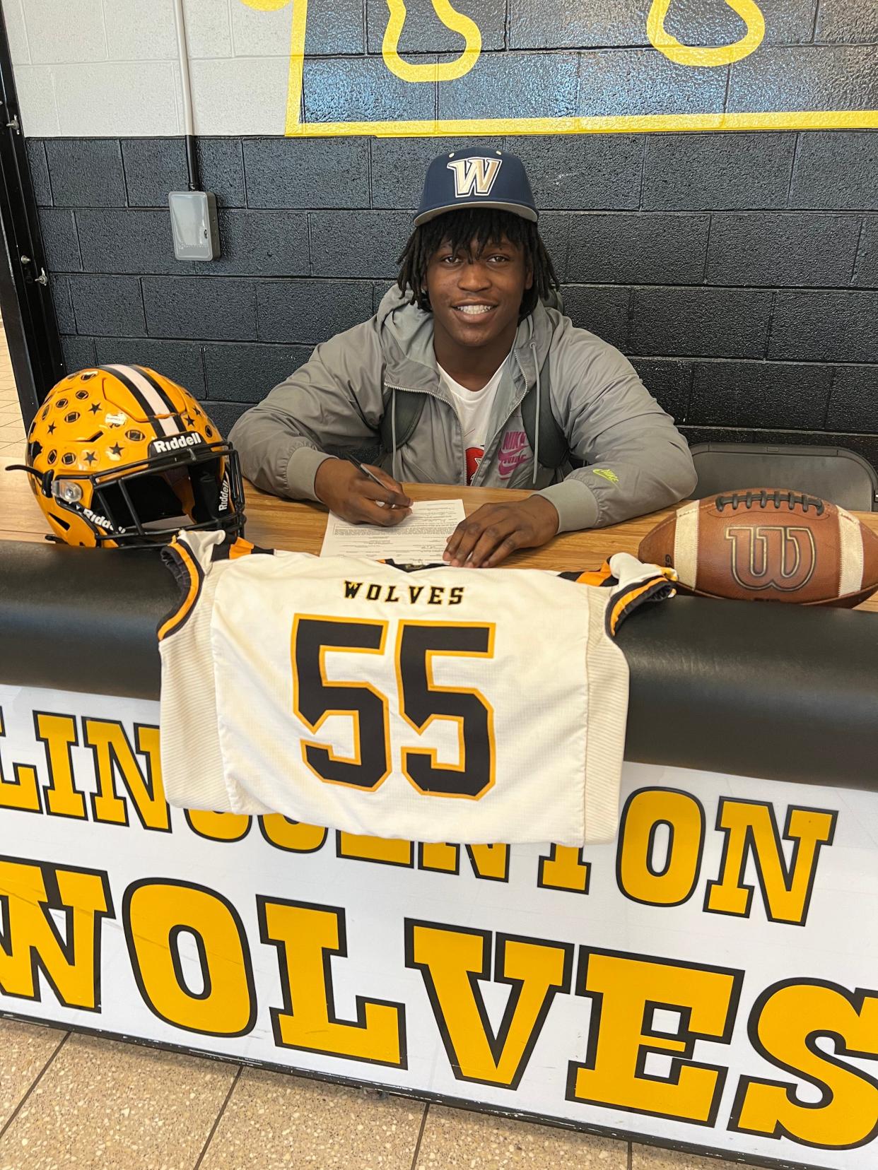 Lincolnton's Geviaunta Walker signs a National Letter of Intent to play football at Wingate.