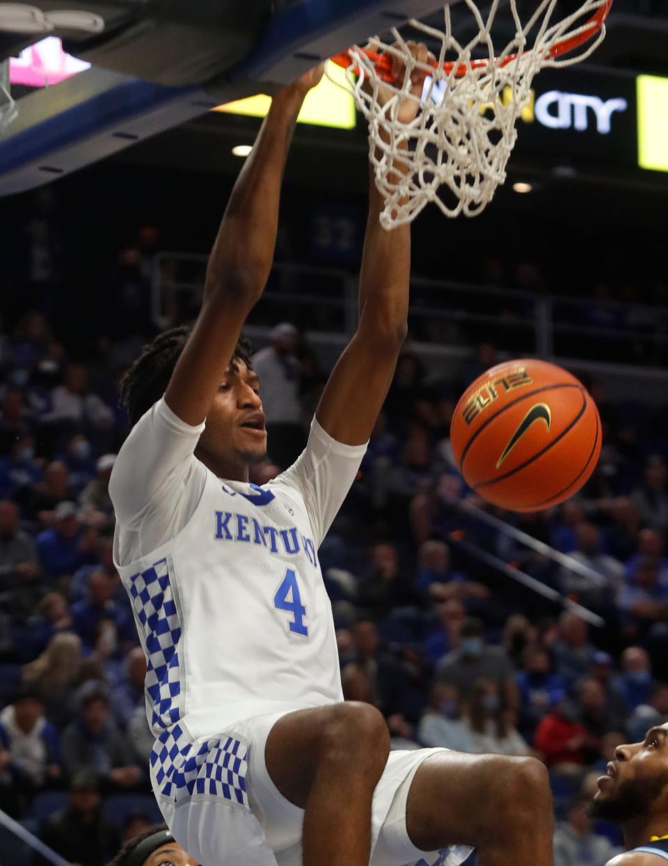 Kentucky’s Daimion Collins slams the ball home against Southern.Dec. 7, 2021