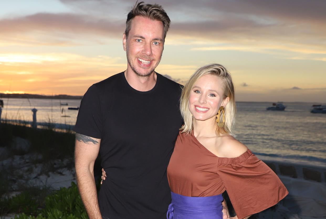 Dax . Shepard and Kristen Bell pose on vacation in Turks and Caicos in January 2018. (Photo: John Parra via Getty Images)