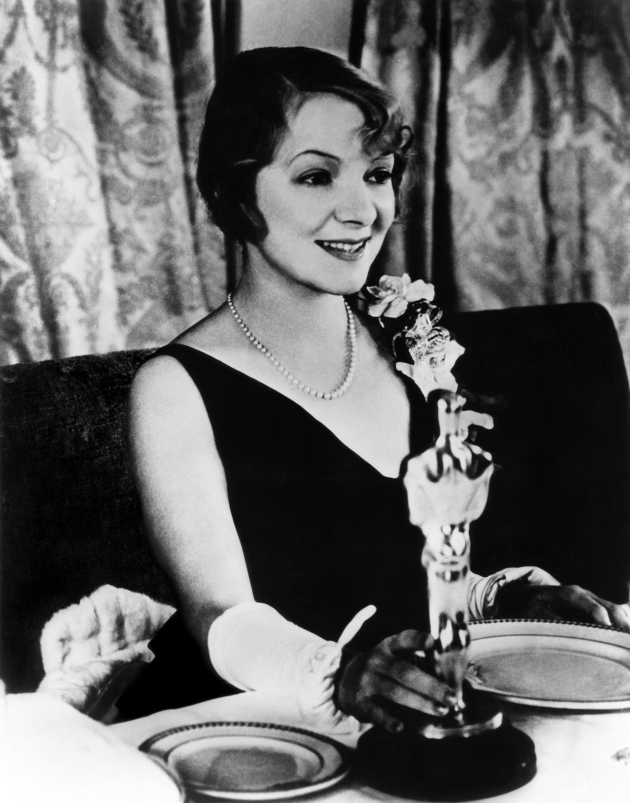 Helen Hayes at the 1932 Oscars (NBC / Getty Images)