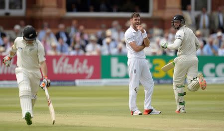 Cricket - England v New Zealand - Investec Test Series First Test - Lord’s - 22/5/15 England's James Anderson looks dejected as New Zealand's Tom Latham (L) and Martin Guptill run Action Images via Reuters / Philip Brown Livepic