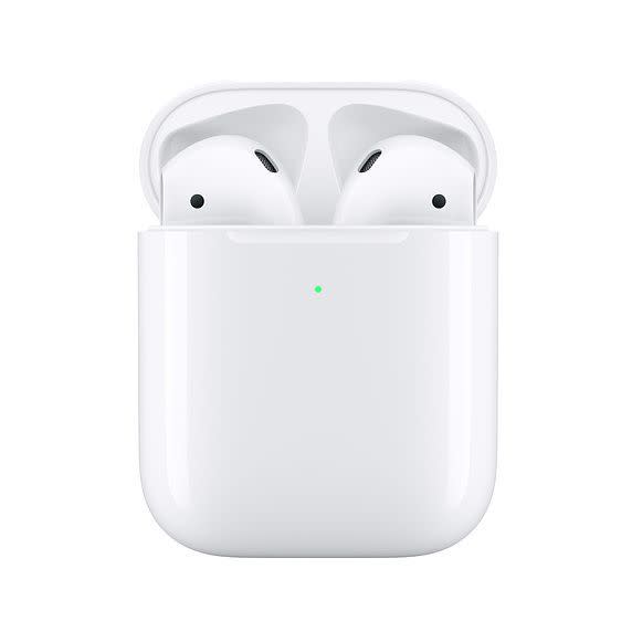 AirPods with Wireless Charging Case