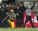 Edmonton Eskimos' Akeem Shavers reacts after scoring a touchdown in the second quarter during the CFL's 103rd Grey Cup championship football game against the Ottawa Redblacks in Winnipeg, Manitoba, November 29, 2015. REUTERS/Mark Blinch