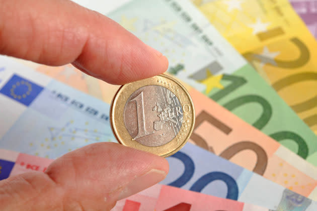 <b>7. Platz: Euro</b><br><br> In acht der 15 getesteten Länder ist der Euro als Währung im Umlauf. Auf ihm tummeln sich im Schnitt nur <b>11.066 Bakterien</b>. Das mag vielleicht daran liegen, dass es sich um eine relativ „neue“ Währung handelt: Frischere Scheine und Münzen beherbergen laut der Studie nur um die 2.400 Bakterien.