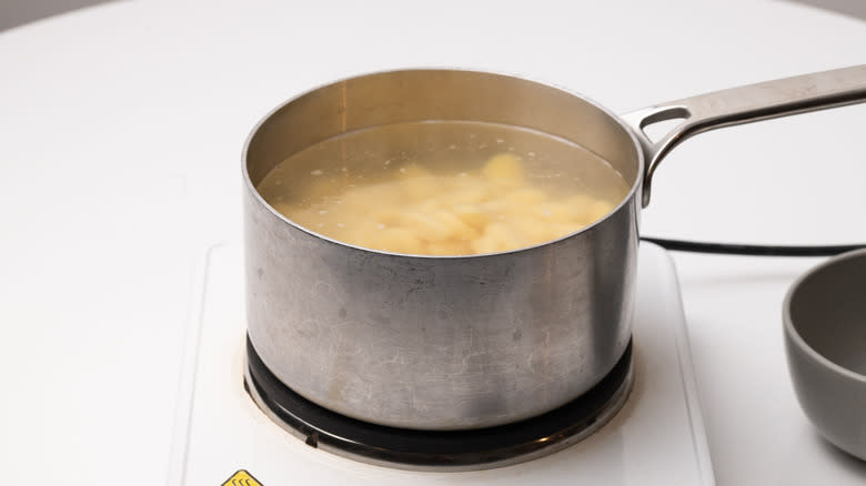 boiling gnocchi in a saucepan