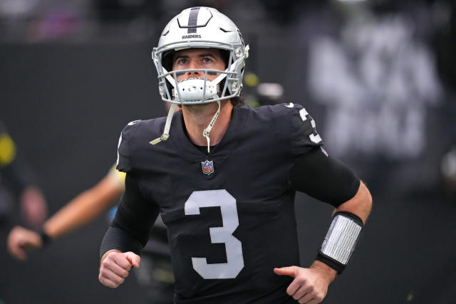 Jarrett Stidham signs new deal with Denver Broncos