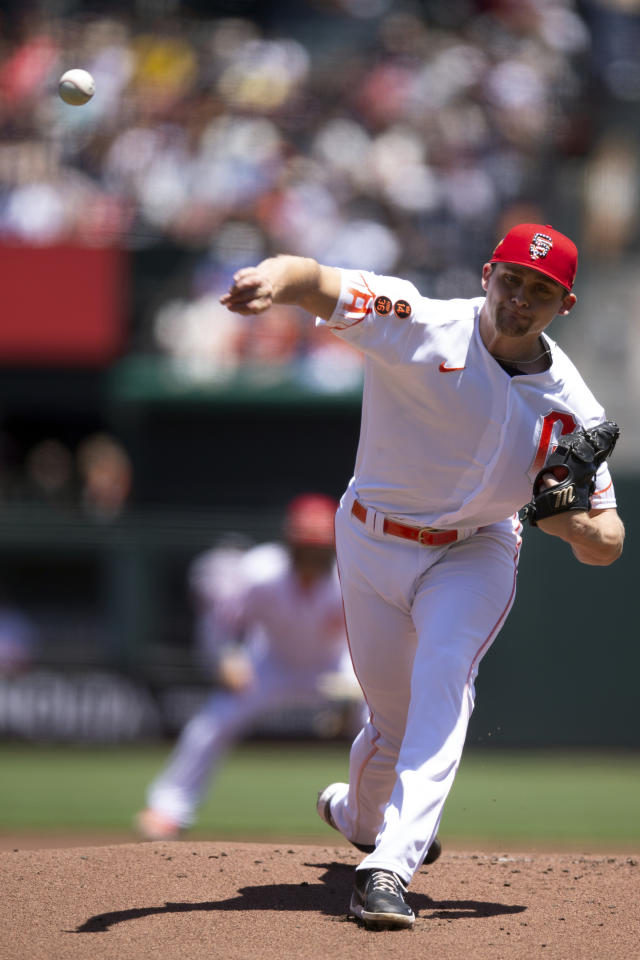 Giants lose 4th straight, shut out in July 4 matinee vs. Mariners