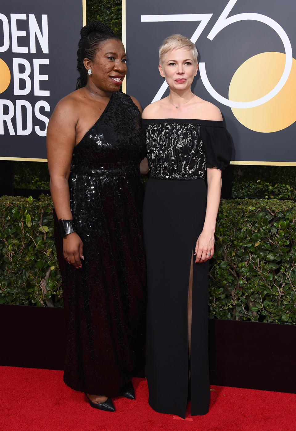 Tarana Burke begleitete Michelle Williams zu den Golden Globes. (Bild: AP Photo)