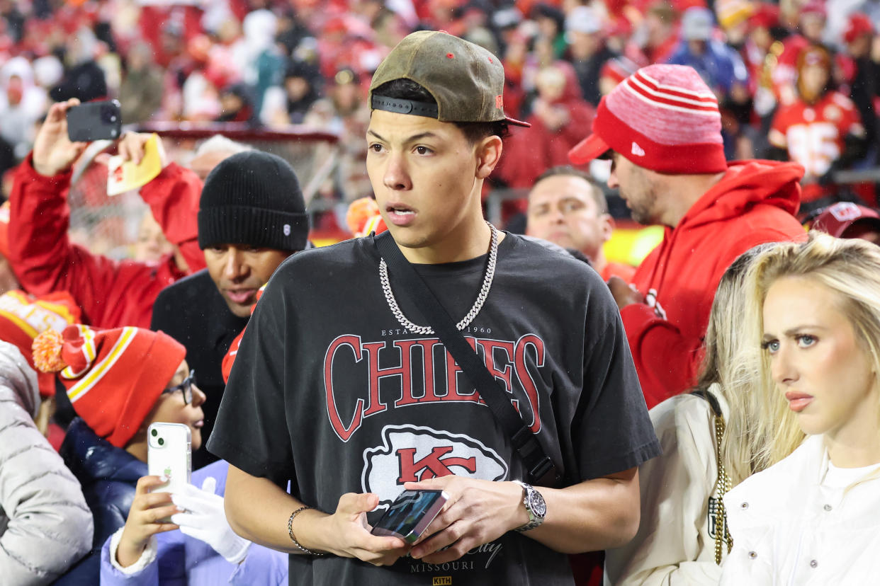 KANSAS CITY, MO - NOVEMBER 20: Jackson Mahomes on the sidelines before an NFL football game between the Philadelphia Eagles and Kansas City Chiefs on Nov 20, 2023 at GEHA Field at Arrowhead Stadium in Kansas City, MO. (Photo by Scott Winters/Icon Sportswire via Getty Images)