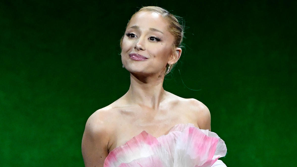 Ariana Grande explains voice change after viral video