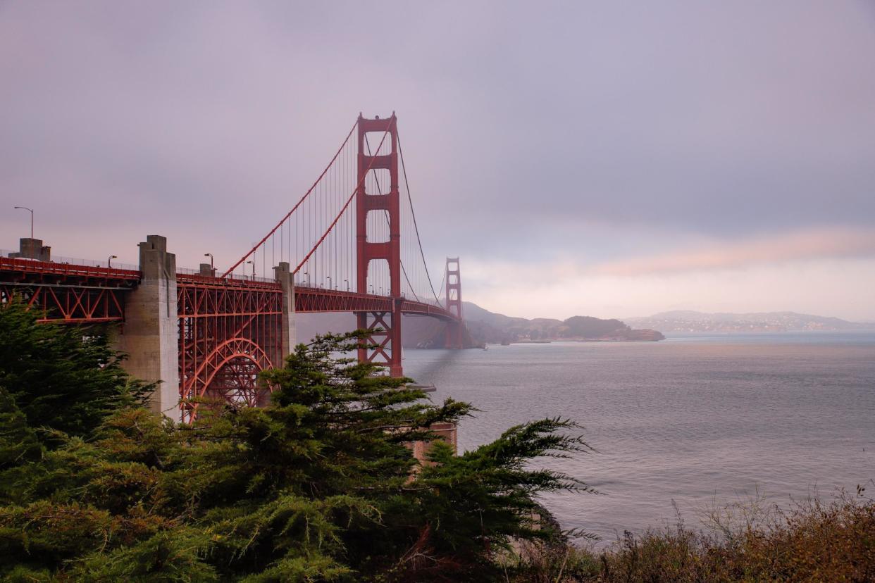 The Golden Gate Bridge at dusk: Photos San Francisco Travel Association