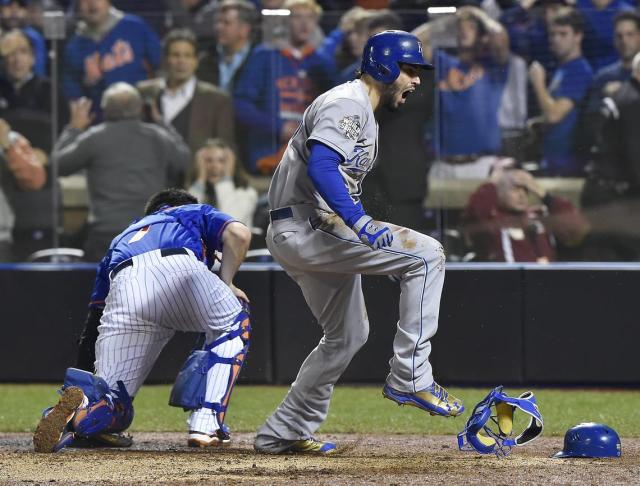 Cubs DFA former Gold Glove winner