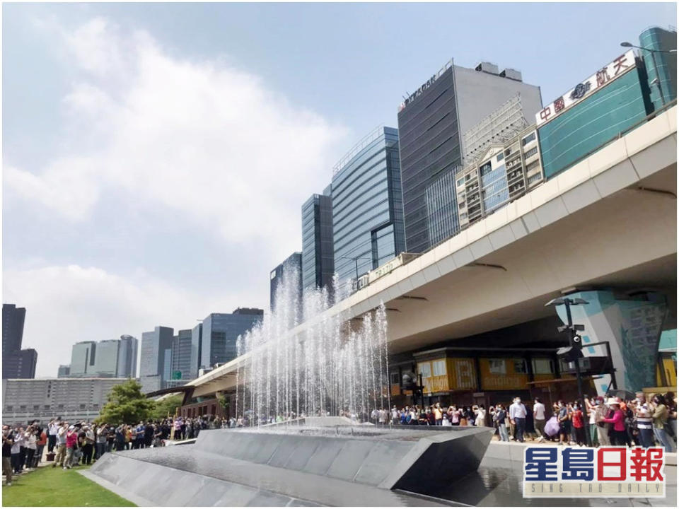 觀塘海濱音樂噴泉今日啟用。「觀塘願景 - 梁凱晴 Jannelle R. Leung」fb圖片